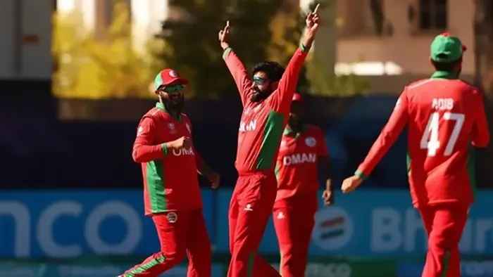 ক্রিকেট ইতিহাসে বিশ্বরেকর্ড ওমানের